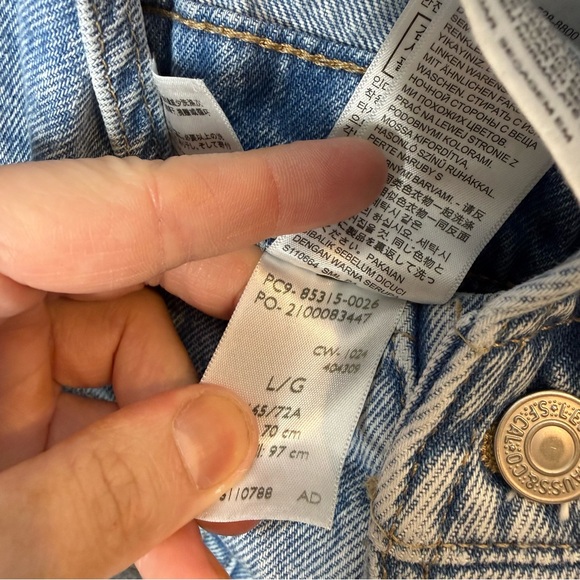 Levi’s Vintage Women’s Overalls in relaxed light wash denim size large - Picture 9 of 12